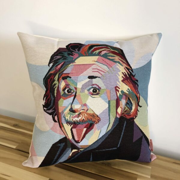 vue d'ensemble de la housse de coussin avec le visage d'Albert Einstein brodé