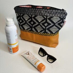 trousse en coton et simili cuir jaune moutarde